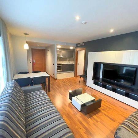 Hotel Apartamentos San Fermin Pamplona Eksteriør billede