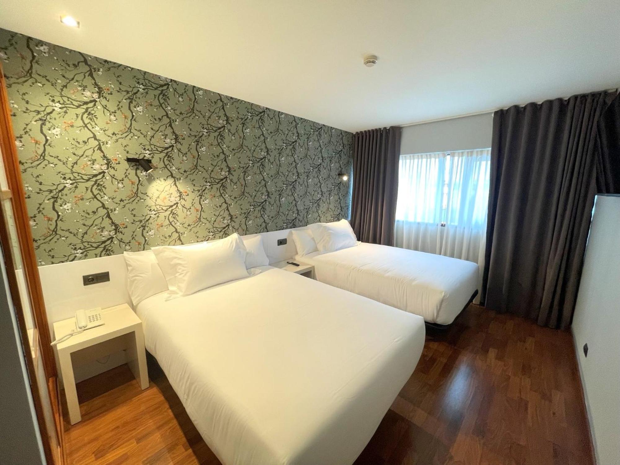 Hotel Apartamentos San Fermin Pamplona Eksteriør billede
