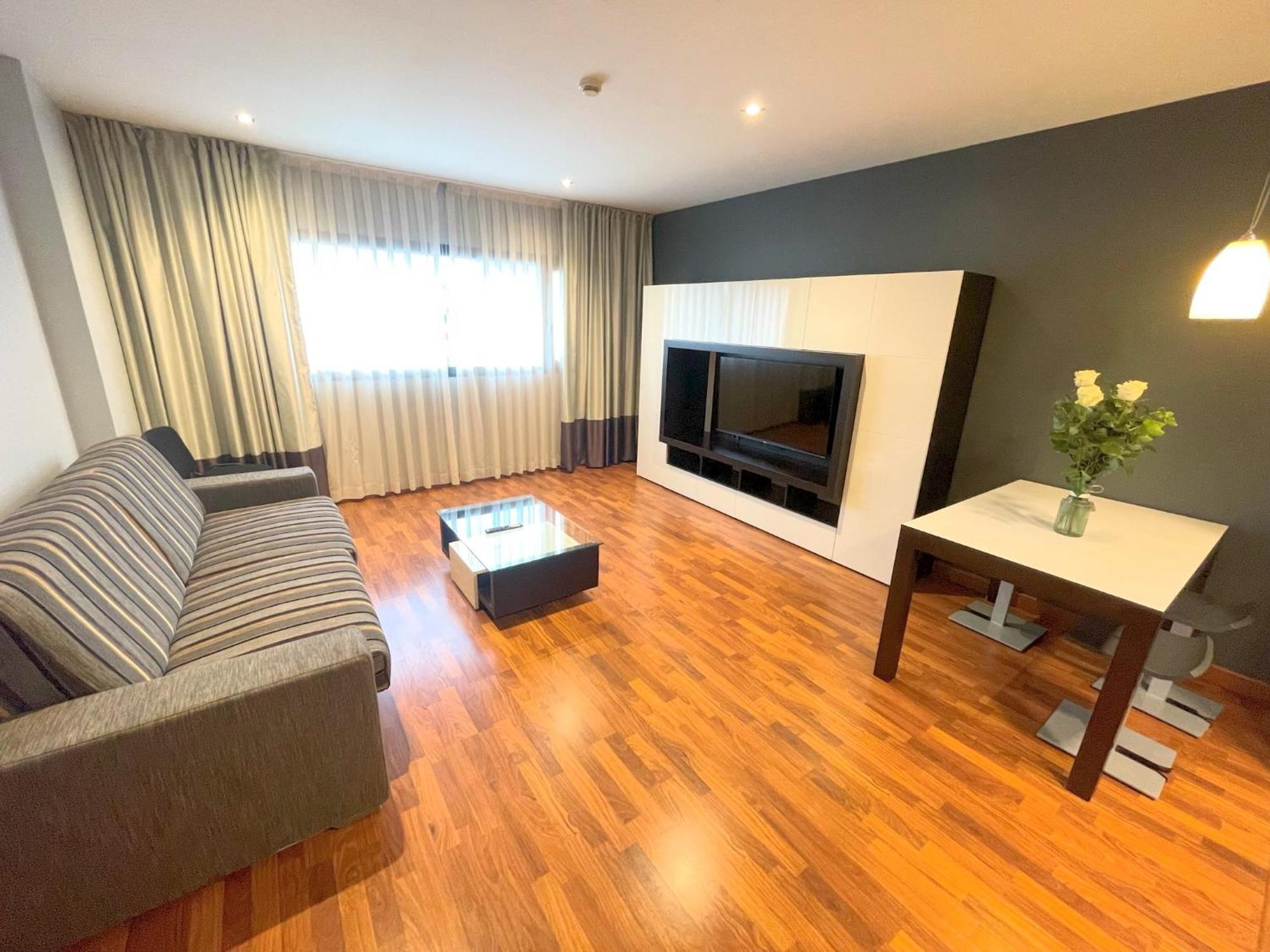Hotel Apartamentos San Fermin Pamplona Eksteriør billede