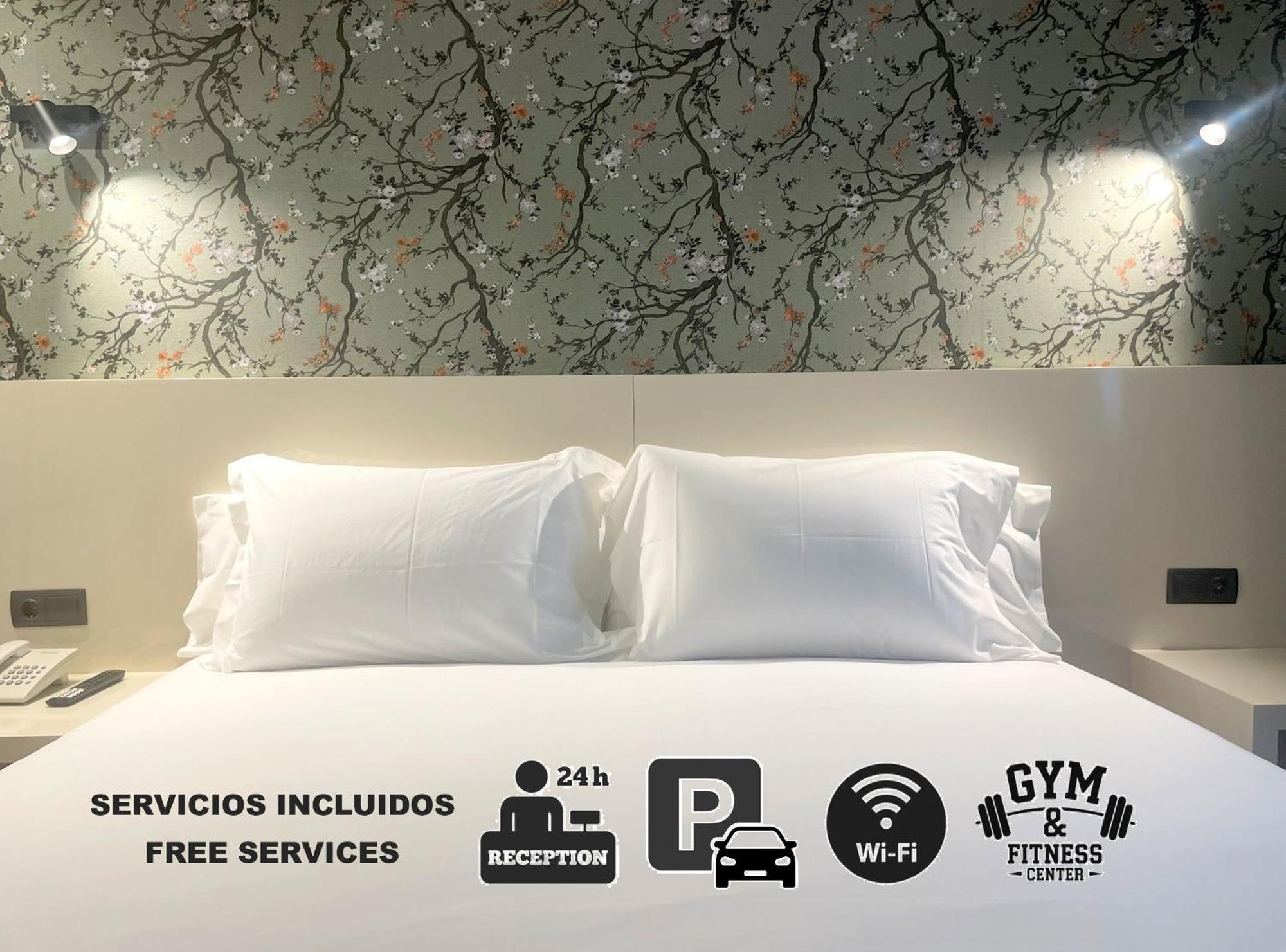Hotel Apartamentos San Fermin Pamplona Eksteriør billede