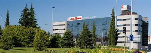 Hotel Apartamentos San Fermin Pamplona Eksteriør billede